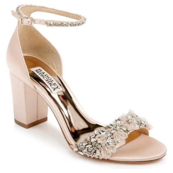Badgley Mischka Collection Finesse Ankle Strap Sandal in Seashell Satin Size 7.5 - Picture 13 of 13